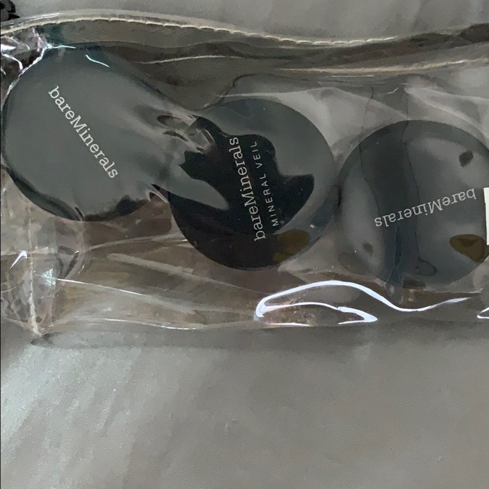 Bare minerals trio